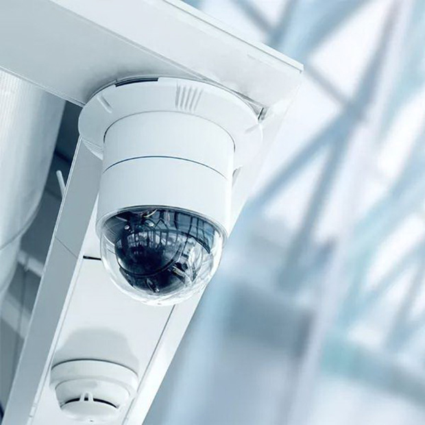 监控摄像头的灯不亮